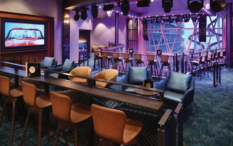 Развлекательное пространство Music hall Лайнера Utopia Of The Seas