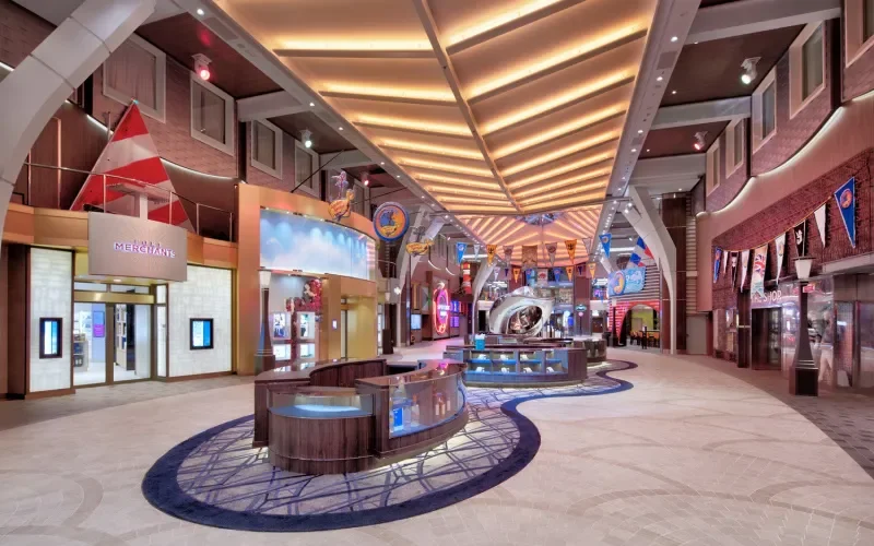 Променад  Лайнера Wonder of the Seas