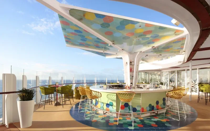 Бар с видом на океан The Vue Лайнера Wonder of the Seas